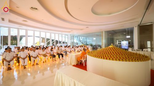 ภาพ No.332076:วันอาทิตย์ที่ 31 พฤษภาคม พ.ศ. 2569 วัดพระธรรมกายสิงคโปร์จุดประทีปแห่งศรัทธา ฉลองวิสาขบูชา ปี 2569 ยิ่งใหญ่ Dhammakaya Centre Singapore Illuminates the Lights of Faith in a Grand Vesak Day 2026 Celebration