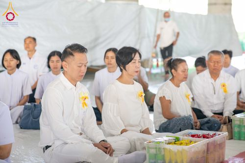 ภาพ No.339981:วันอาทิตย์ที่ 19 กรกฎาคม พ.ศ.2569 พิธีตักบาตรโครงการบรรพชาสามเณรนานาชาติ รุ่นที่ 15 ณ มหารัตนวิหารคด 6 วัดพระธรรมกาย