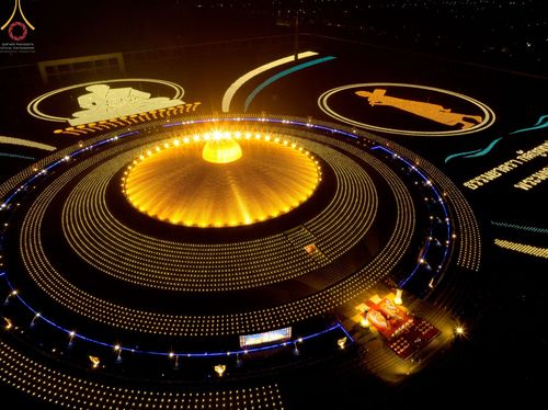 ภาพ No.75330:พิธีจุดประทีปถวายเป็นพุทธบูชา และบูชาธรรมมหาปูชนียาจารย์ ในโครงการธรรมยาตรากตัญญูบูชา มหาปูชนียาจารย์ พระมงคลเทพมุนี(สด จนฺทสโร) พระผู้ปราบมาร ปีที่ 11 ณ อนุสรณ์สถานลำดับที่ 7 สถานที่ขยายวิชชาธรรมกาย วัดพระธรรมกาย จ.ปทุมธานี วันที่ 31 มกราคม พ.ศ. 2566