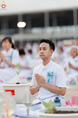 ภาพ No.160489:พิธีปลูกต้นทรัพย์บานชื่น ณ ลานธรรม พระมหาธรรมกายเจดีย์ วัดพระธรรมกาย จ.ปทุมธานี วันพฤหัสบดีที่ 10 ตุลาคม พ.ศ. 2567