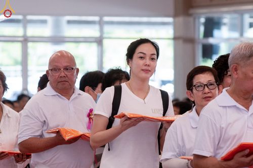 ภาพ No.148654:พิธีบุพเปตพลี, พิธีทอดผ้าป่า, พิธีไถ่ชีวิตโค 80 ตัว ให้ชีวิตสัตว์เป็นทาน ณ ศูนย์ปฎิบัติธรรมภาคใต้ อ.บางกล่ำ จ.สงขลา วันเสาร์ที่ 10 สิงหาคม พ.ศ. 2567