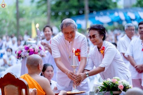 ภาพ No.238414:วันเสาร์ที่ 9 สิงหาคม พ.ศ. 2568 พิธีกลั่นแผ่นดิน โปรยทราย และจุดประทีปถวายเป็นพุทธบูชา จ.ระยอง สถาปนาองค์พระเจดีย์เพื่อสร้างสันติภาพโลก ณ ศูนย์ปฏิบัติธรรมระยอง(บ้านช่องลม) ต.บางบุตร อ.บ้านค่าย จ.ระยอง