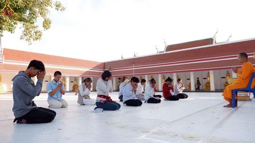 ภาพ No.204087:V.52 สารพัดV สารพัดดี ที่วัดสองพี่น้อง ในโครงการธรรมยาตรา กตัญญูบูชา มหาปูชนียาจารย์ พระมงคลเทพมุนี(สด จนฺทสโร) พระผู้ปราบมาร อนุสรณ์สถาน 7 แห่ง ปีที่ 13 ระหว่างวันที่ 2-31 มกราคม พ.ศ. 2568