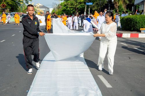 ภาพ No.236873:วันที่ 26-27 กรกฎาคม พ.ศ. 2568 ภาพการเตรียมงาน - เก็บงาน มหาสังฆทานครั้งยิ่งใหญ่ ตักบาตรพระ 1,000 รูป ทำบุญเมืองพัทลุง