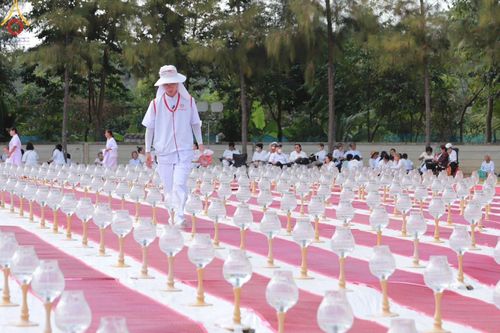 ภาพ No.203036:V.51 สารพัดV สารพัดดี ที่คลองบางนางแท่น ในโครงการธรรมยาตรา กตัญญูบูชา มหาปูชนียาจารย์ พระมงคลเทพมุนี(สด จนฺทสโร) พระผู้ปราบมาร อนุสรณ์สถาน 7 แห่ง ปีที่ 13 ระหว่างวันที่ 2-31 มกราคม พ.ศ. 2568