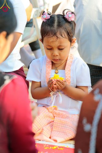 ภาพ No.107929:พิธีต้อนรับพระธรรมยาตรา ในโครงการธรรมยาตรากตัญญูบูชา มหาปูชนียาจารย์ พระมงคลเทพมุนี(สด จนฺทสโร) พระผู้ปราบมาร อนุสรณ์สถาน 7 แห่ง ปีที่ 12 วันที่ 7 มกราคม พ.ศ. 2567 ณ อนุสรณ์สถานคลองบางนางแท่น  อ.สามพราน จ.นครปฐม