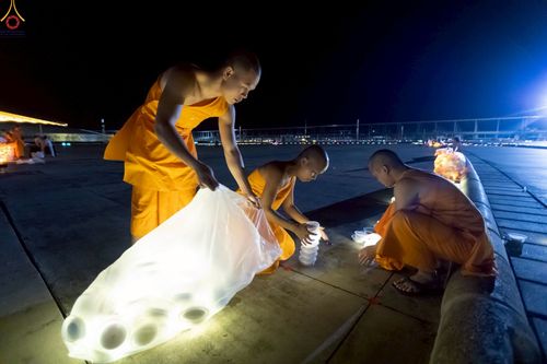 ภาพ No.241251:วันพุธที่ 27 สิงหาคม พ.ศ. 2568 พิธีฉลองชัยสวดมนต์ บทธัมมจักกัปปวัตตนสูตร ครบ 7,650,575,757 จบ ในวันธรรมชัย วัดพระธรรมกาย