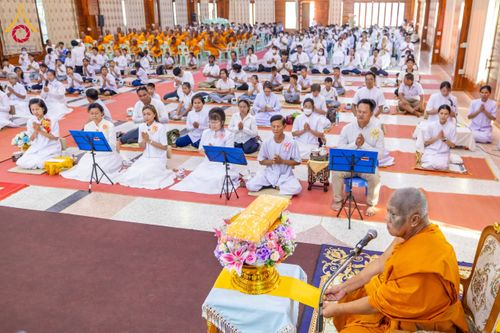 ภาพ No.200092:พิธีทอดผ้าป่าทำนุบำรุงศาสนสถาน ณ วัดบางไผ่นารถ ตำบลบางไทรป่า อำเภอบางเลน จังหวัดนครปฐม ในโครงการธรรมยาตรา กตัญญูบูชา มหาปูชนียาจารย์ พระมงคลเทพมุนี(สด จนฺทสโร) พระผู้ปราบมาร อนุสรณ์สถาน 7 แห่ง ปีที่ 13 วันที่ 22 มกราคม พ.ศ. 2568