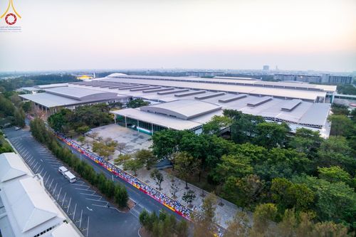 ภาพ No.202079:พิธีต้อนรับพระธรรมยาตรา ณ อนุสรณ์สถานลำดับที่ 7 สถานที่ขยายวิชชาธรรมกาย วัดพระธรรมกาย ต.คลองสาม อ.คลองหลวง จ.ปทุมธานี ในโครงการธรรมยาตรา กตัญญูบูชา มหาปูชนียาจารย์ พระมงคลเทพมุนี(สด จนฺทสโร) พระผู้ปราบมาร อนุสรณ์สถาน 7 แห่ง ปีที่ 13 วันที่ 26 มกราคม 2568