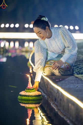 ภาพ No.170366:พิธีลอยกระทงธรรม ณ สระเศรษฐีทะเลบุญ มหาวิหารพระมงคลเทพมุนีฯ วัดพระธรรมกาย วันศุกร์ที่ 15 พฤศจิกายน พ.ศ.2567 (วันเพ็ญ 15 ค่ำ เดือน 12)