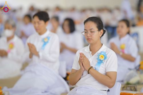 ภาพ No.226596:วันที่ 26 พฤษภาคม พ.ศ. 2568 พิธีบุพเปตพลี ครั้งที่ 164 ร่วมอุทิศบุญแด่หมู่ญาติที่ล่วงลับไปแล้ว และสืบทอดอายุพระพุทธศาสนา ณ หอฉันคุณยายอาจารย์ฯ วัดพระธรรมกาย