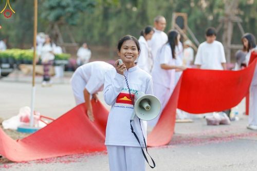 ภาพ No.191471:V.49 สารพัดV สารพัดดี ที่ธรรมยาตรา ในโครงการธรรมยาตรา กตัญญูบูชา มหาปูชนียาจารย์ พระมงคลเทพมุนี(สด จนฺทสโร) พระผู้ปราบมาร อนุสรณ์สถาน 7 แห่ง ปีที่ 13 ระหว่างวันที่ 2-31 มกราคม พ.ศ. 2568