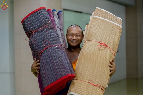 ภาพ No.60590:V.38 ทุ่มพลังเพื่อพ่อครบ 80 ปี ภาพการเตรียมงานของหน่วยงานต่างๆ เพื่อพิธีฉลองอายุวัฒนมงคล 80 ปี หลวงพ่อธัมมชโย และรับถวายมหาสังฆทาน 10,000 กว่าวัดทั่วประเทศ ในวันคุ้มครองโลก วันจันทร์ที่ 22 เมษายน พ.ศ. 2567