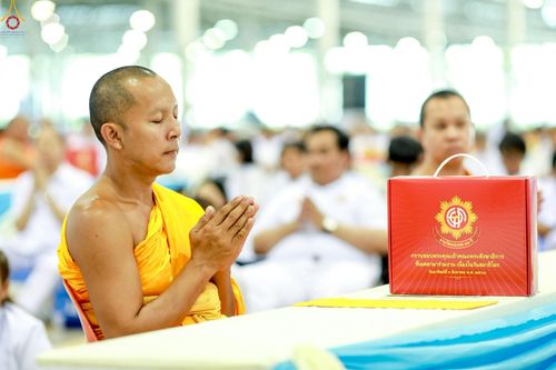 ภาพ No.236415:วันที่ 3 สิงหาคม พ.ศ. 2568 พิธีถวายมหาสังฆทานคณะสงฆ์ 2,000 กว่าวัดทั่วประเทศ ปีที่ 25 , พิธีถวายไทยธรรมคณะสงฆ์ 323 วัด 4 จังหวัดชายแดนภาคใต้ ณ วัดพระธรรมกาย