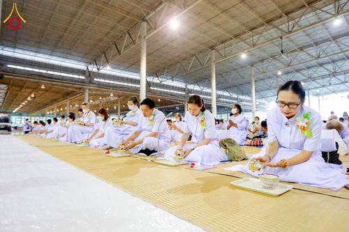 ภาพ No.121632:พิธีถวายภัตตาหารเป็นสังฆทาน แด่คณะพระธรรมยาตรา ปีที่ 12 วันที่ 31 มกราคม พ.ศ. 2567 ณ สภาธรรมกายสากล วัดพระธรรมกาย