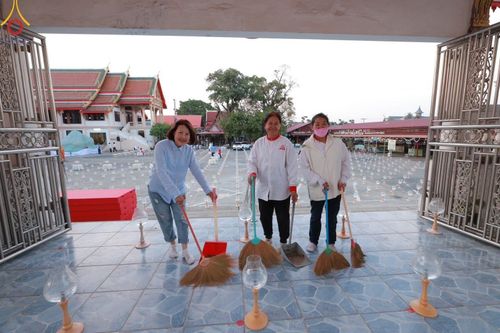 ภาพ No.205520:V.53 สารพัดV สารพัดดี ที่วัดโบสถ์บน ในโครงการธรรมยาตรา กตัญญูบูชา มหาปูชนียาจารย์ พระมงคลเทพมุนี(สด จนฺทสโร) พระผู้ปราบมาร อนุสรณ์สถาน 7 แห่ง ปีที่ 13 ระหว่างวันที่ 2-31 มกราคม พ.ศ. 2568