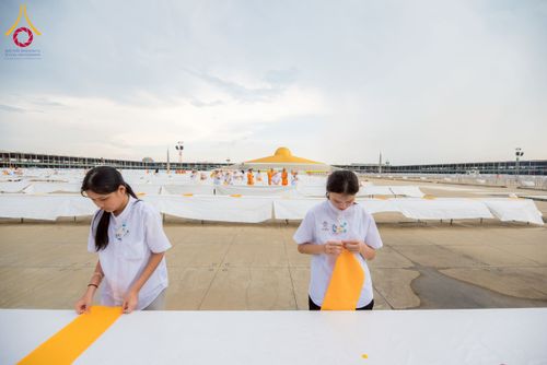 ภาพ No.217805:วันที่ 10-14 เมษายน พ.ศ. 2568 เจ้าหน้าที่อาสาสมัคร เตรียมงานวันคุ้มครองโลก ชุดที่ 2 วัดพระธรรมกาย จ.ปทุมธานี