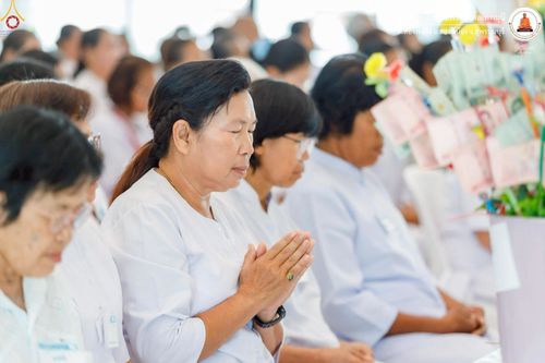 ภาพ No.247813:วันที่ 12-14 กันยายน พ.ศ. 2568 โครงการอบรม อุบาสกแก้ว อุบาสิกาแก้ว รุ่นที่ 1 ณ ศูนย์ปฏิบัติธรรมพระมงคลเทพมุนี อ.สองพี่น้อง จ.สุพรรณบุรี