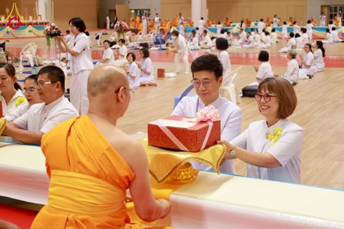 ภาพ No.232581:วันอาทิตย์ที่ 6 กรกฏาคม พ.ศ. 2568 พิธีมุทิตาสักการะพระครูสัญญาบัตร ปีพุทธศักราช 2568 ณ ห้องแก้วสารพัดนึก2 สภาธรรมกายสากล วัดพระธรรมกาย