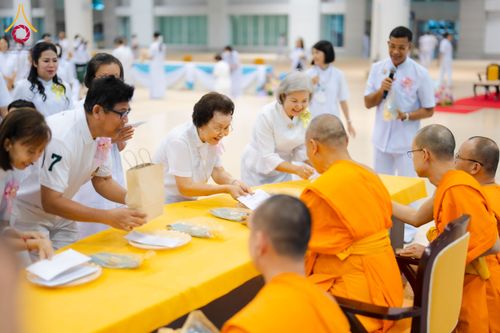 ภาพ No.127396:พิธีมุทิตาสักการะ พระครูปลัดรัตนวีรวัฒน์ เจ้าอาวาสวัดพระธรรมกาย วันอาทิตย์ที่ 3 มีนาคม พ.ศ. 2567