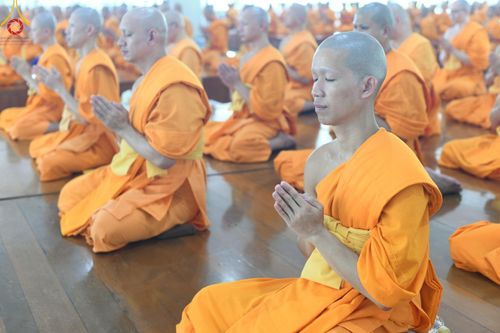 ภาพ No.162200:พิธีถวายภัตตาหารเมนูสวรรค์ เนื่องในวันออกพรรษา (ขึ้น 15 ค่ำ เดือน 11) วันพฤหัสบดีที่ 17 ตุลาคม พ.ศ. 2567 ณ หอฉันคุณยายอาจารย์ฯ วัดพระธรรมกาย