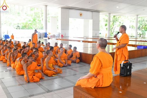 ภาพ No.165847:พิธีถวายภัตตาหารเมนูสวรรค์ วันที่ 26 ตุลาคม พ.ศ. 2567 ณ หอฉันคุณยายอาจารย์ฯ วัดพระธรรมกาย