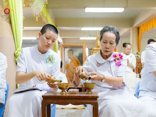 ภาพ No.196663:พิธีทอดผ้าป่าทำนุบำรุงศาสนสถาน ณ วัดไทยเจริญ ตำบลบางขุนกอง อำเภอบางกรวย จังหวัดนนทบุรี  ในโครงการธรรมยาตรา กตัญญูบูชา มหาปูชนียาจารย์ พระมงคลเทพมุนี(สด จนฺทสโร) พระผู้ปราบมาร อนุสรณ์สถาน 7 แห่ง ปีที่ 13 วันที่ 17 มกราคม พ.ศ. 2568