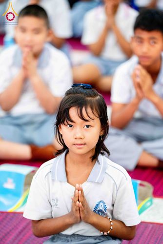 ภาพ No.304448:วันที่ 27 มกราคม พ.ศ. 2569 พิธีทอดผ้าป่าทำนุบำรุงศาสนสถาน ณ วัดบางไผ่นารถ ต.บางไทรป่า อ.บางเลน จ.นครปฐม ในโครงการธรรมยาตรา กตัญญูบูชา มหาปูชนียาจารย์ พระมงคลเทพมุนี(สด จนฺทสโร) พระผู้ปราบมาร อนุสรณ์สถาน 7 แห่ง ปีที่ 14