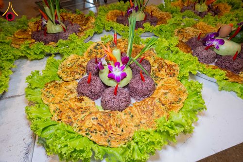 ภาพ No.303916:วันที่ 28 มกราคม พ.ศ. 2569 พิธีถวายภัตตาหารเป็นสังฆทาน แด่พระธรรมยาตรา ณ วัดพระธรรมกาย  จังหวัดปทุมธานี ในโครงการธรรมยาตรา กตัญญูบูชา มหาปูชนียาจารย์ พระมงคลเทพมุนี(สด จนฺทสโร) พระผู้ปราบมาร อนุสรณ์สถาน 7 แห่ง ปีที่ 14