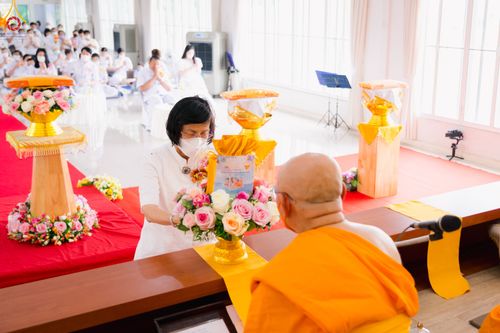 ภาพ No.78048:พิธีทอดผ้าป่า ถวายโซล่าเซลล์ และพิธีถวายกองทุนสนับสนุนการบวชสามเณรภาคฤดูร้อน ณ ศูนย์ปฎิบัติธรรมธาราสายไหม กทม. วันเสาร์ที่ 18 มีนาคม พ.ศ.2566