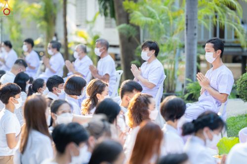 ภาพ No.78620:พิธีตัดปอยผมและปลงผมนาคธรรมทายาท  โครงการบรรพชาและอุปสมบทหมู่ วันคุ้มครองโลก วันที่ 26 มีนาคม พ.ศ.2566 ณ หมู่บ้านบรรลุธรรม วัดพระธรรมกาย