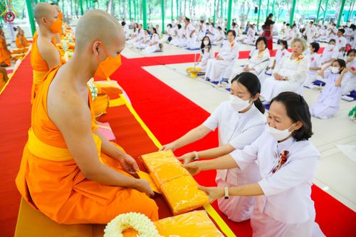 ภาพ No.81702:พิธีอุปสมบทอุทิศชีวิต สามเณรเปรียญธรรม 11 รูป ในวันวิสาขบูชา วันเสาร์ที่ 3 มิถุนายน 2566 ณ อุโบสถพระไตรปิฎก วัดพระธรรมกาย จ.ปทุมธานี