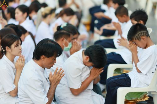 ภาพ No.78425:พิธีตัดปอยผม โครงการหน่อแก้วเปรียญธรรมรุ่นที่ 11  วันที่ 26 มีนาคม พ.ศ.2566  ณ หมู่กุฏิสามเณร อาคารค่ายจองแชมป์ วัดพระธรรมกาย