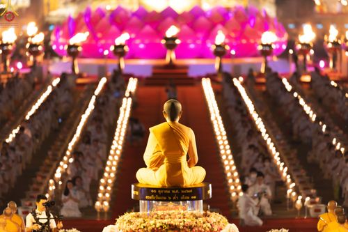 ภาพ No.90328:พิธีจุดประทีป 20,000 ดวง บูชาพระมหาธรรมกายเจดีย์ และบูชาพระมงคลเทพมุนี(สด จนฺทสโร) พระผู้ปราบมาร วันอังคารที่ 10 ตุลาคม พ.ศ. 2566 ณ ลานธรรมพระมหาธรรมกายเจดีย์ วัดพระธรรมกาย จ.ปทุมธานี