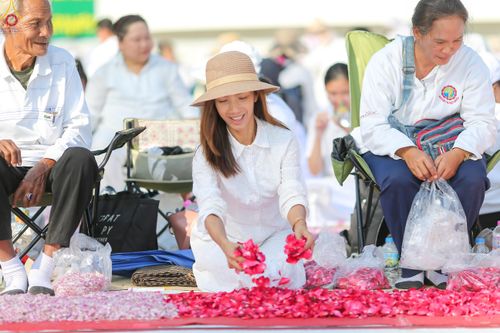 ภาพ No.289607:วันที่ 7 มกราคม พ.ศ. 2569 พิธีต้อนรับพระธรรมยาตรา ณ อนุสรณ์สถานลำดับที่ 2 สถานที่ตั้งมโนปณิธานบวชตลอดชีวิต อนุสรณ์สถานคลองบางนางแท่น อ.สามพราน จ.นครปฐม ในโครงการธรรมยาตรา กตัญญูบูชา มหาปูชนียาจารย์ พระมงคลเทพมุนี(สด จนฺทสโร) พระผู้ปราบมาร อนุสรณ์สถาน 7 แ