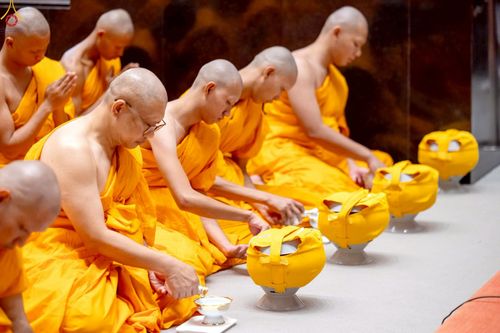 ภาพ No.232454:วันเสาร์ที่ 5 กรกฎาคม พ.ศ. 2568 พิธีบรรพชาอุปสมบท ธรรมทายาท โครงการบรรพชาอุปสมบทหมู่ รุ่นเข้าพรรษา ,  โครงการบวชพระนานาชาติ AEC & WAB รุ่นที่ 9 ณ วัดพระธรรมกาย