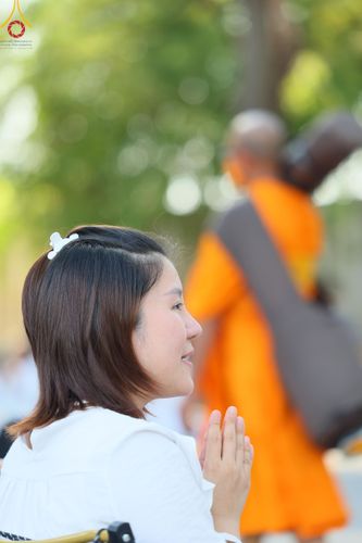 ภาพ No.110569:พิธีต้อนรับพระธรรมยาตรา ในโครงการธรรมยาตรากตัญญูบูชา มหาปูชนียาจารย์ พระมงคลเทพมุนี(สด จนฺทสโร) พระผู้ปราบมาร อนุสรณ์สถาน 7 แห่ง ปีที่ 12 วันที่ 11 มกราคม พ.ศ. 2567 ณ อนุสรณ์สถานลำดับที่ 3 สถานที่เกิดใหม่ในเพศสมณะ วัดสองพี่น้อง จ.สุพรรณบุรี