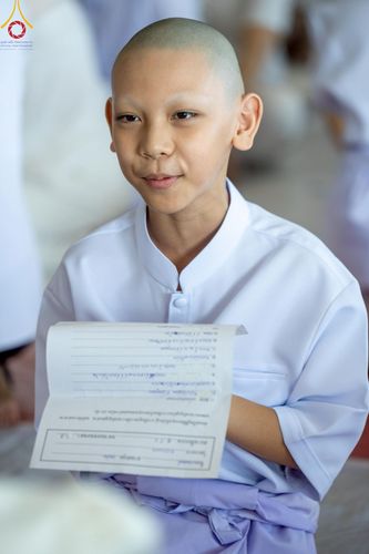 ภาพ No.215132:วันเสาร์ที่ 5 เมษายน พ.ศ. 2568 พิธีเวียนประทักษิณรอบพระมหาธรรมกายเจดีย์  พิธีวันทาเจดีย์ พิธีขอขมาและมอบผ้าไตร ในโครงการบรรพชาสามเณรฟื้นฟูพระพุทธศาสนาทั่วไทย , โครงการหน่อแก้วเปรียญธรรม รุ่นที่ 13 ,  โครงการสามเณรยุวธรรมทายาท รุ่นที่ 33 , โครงการสามเณรมั