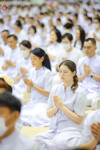 ภาพ No.139246:พิธีตักบาตร , พิธีบูชาข้าวพระ ณ ห้องแก้วสารพัด 1 สภาธรรมกายสากล วัดพระธรรมกาย วันอาทิตย์ต้นเดือนที่ 2 มิถุนายน พ.ศ. 2567