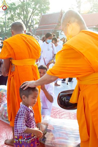 ภาพ No.116220:พิธีตักบาตรพระธรรมยาตรา ณ อนุสรณ์สถานลำดับที่ 4 สถานที่เกิดด้วยกายธรรม วัดโบสถ์(บน) จ.นนทบุรี วันที่ 21 มกราคม พ.ศ. 2567