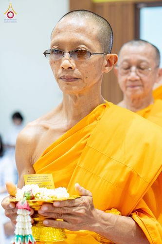 ภาพ No.336270:วันจันทร์ที่ 22 มิถุนายน พ.ศ.2569 พิธีอัญเชิญพระธรรมกาย และบรรจุพระบรมสารีริกธาตุ  ภายในเกศดอกบัวตูม องค์พระประธาน ณ อาคารสมปรารถนา วัดกลางธนรินทร์ ต.บ้านแป้ง อ.พรหมบุรี จ.สิงห์บุรี