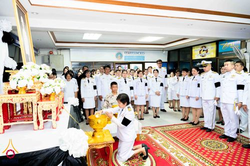 ภาพ No.337198:วันที่ 13-27 มิถุนายน พ.ศ.2569 พสกนิกรอำเภอคลองหลวง จัดพิธีบำเพ็ญกุศลสวดพระอภิธรรม อุทิศถวายพระกุศลแด่สมเด็จพระเจ้าลูกเธอ เจ้าฟ้าพัชรกิติยาภาฯ