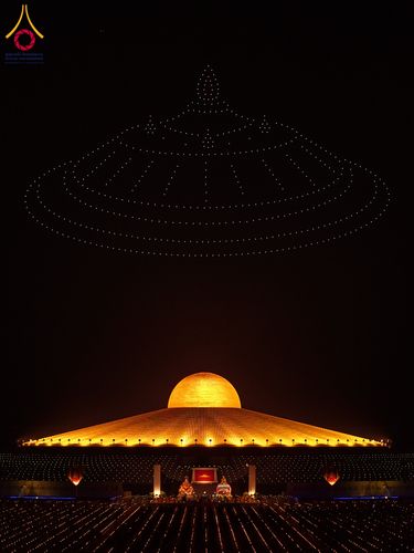 ภาพ No.307250:วันที่ 31 มกราคม พ.ศ. 2569  พิธีจุดประทีปธรรมถวายเป็นพุทธบูชา  และบูชาธรรมมหาปูชนียาจารย์ (ภาพชุดที่ 1) ณ วัดพระธรรมกาย ปทุมธานี ในโครงการธรรมยาตรา กตัญญูบูชา มหาปูชนียาจารย์ พระมงคลเทพมุนี(สด จนฺทสโร) พระผู้ปราบมาร อนุสรณ์สถาน 7 แห่ง ปีที่ 14