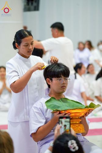 ภาพ No.216574:วันเสาร์ที่ 5 เมษายน พ.ศ. 2568 พิธีปลงผมธรรมทายาท โครงการบรรพชาอุปสมบทหมู่ธรรมทายาทอุดมศึกษารุ่น 52 ณ วัดพระธรรมกาย จ.ปทุมธานี