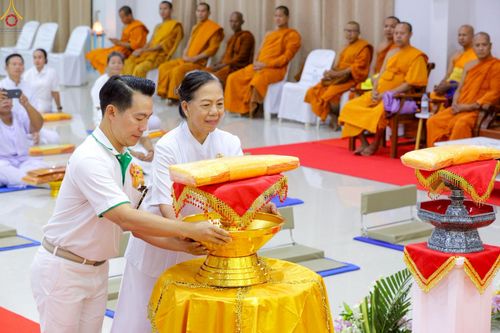 ภาพ No.263804:วันที่ 23 ตุลาคม พ.ศ. 2568 พิธีทอดกฐินสามัคคีทั่วไทย 30,000 วัด โดยคณะศิษยานุศิษย์ บูชาธรรม 81 ปี หลวงพ่อธัมมชโย ณ ธุดงคสถานสุราษฎร์ธานี ต.ขุนทะเล อ.เมือง จ.สุราษฎร์ธานี