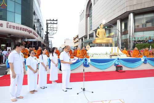 ภาพ No.236897:วันอาทิตย์ที่ 10 สิงหาคม พ.ศ. 2568 มหาสังฆทานครั้งยิ่งใหญ่ ตักบาตรพระ 10,000 รูป ถ.นิพัทธ์อุทิศ 3 ใจกลางนครหาดใหญ่ จ.สงขลา