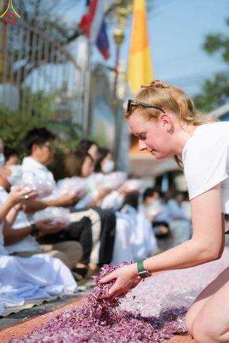 ภาพ No.113074:พิธีต้อนรับพระธรรมยาตรา ปีที่ 12 วันที่ 15 มกราคม พ.ศ. 2567 ณ วัดโบสถ์บน จ.นนทบุรี