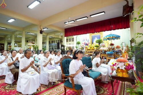 ภาพ No.250196:วันพุธที่ 8 ตุลาคม พ.ศ. 2568 พิธีทอดกฐินสามัคคีทั่วไทย 30,000 วัด โดยคณะศิษยานุศิษย์ บูชาธรรม 81 ปี หลวงพ่อธัมมชโย ณ วัดคลองเตยใน กรุงเทพฯ