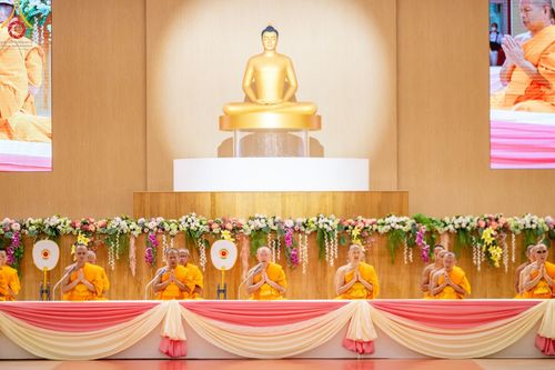 ภาพ No.206859:พิธีถวายโคมมาฆประทีป น้อมถวายเป็นพุทธบูชา แด่คณะพระภิกษุ สามเณร วัดพระธรรมกาย วันอาทิตย์ที่ 9 กุมภาพันธ์ พ.ศ. 2568 ณ ห้องแก้วสารพัดนึก 2 สภาธรรมกายสากล วัดพระธรรมกาย จังหวัดปทุมธานี