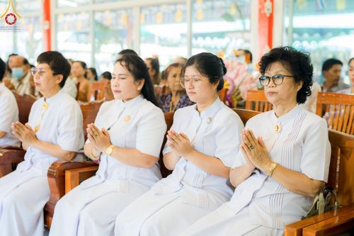 ภาพ No.170178:พิธีทอดกฐิน ณ วัดผาสุการาม อ.บางเลน จ.นครปฐม ในโครงการกฐินสามัคคีทั่วไทย 30,000 วัด บูชาธรรม 80 ปี หลวงพ่อธัมมชโย โดยคณะศิษยานุศิษย์วัดพระธรรมกาย วันที่ 26 ตุลาคม พ.ศ. 2567